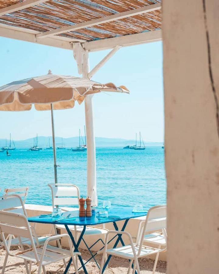 Hotel Lido Beach Hyeres Bagian luar foto